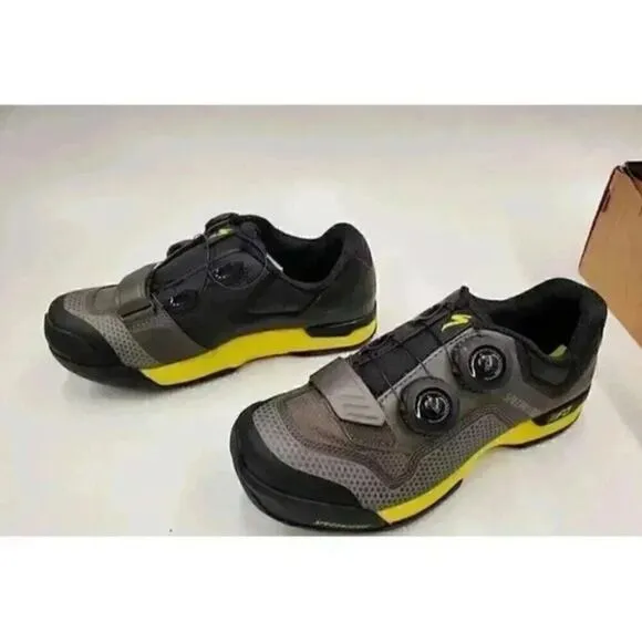 NEW - Specialized 2FO Cliplite M 4.25/W 5.75 Sneakers NIB Excellant