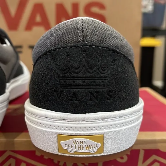 New VANS (Dan Lancey) BMX Slip-On in Asphalt / Pewter Mens size 8.5