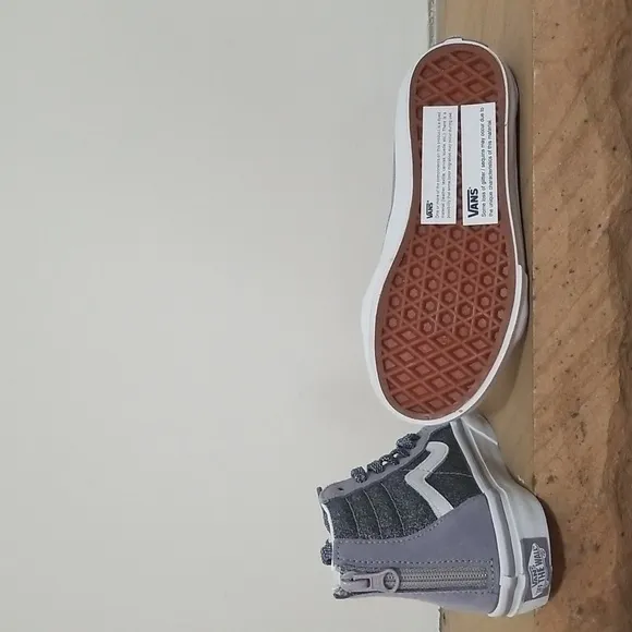 NEW! Vans Kids Glitter High-Top Sneakers - Gray