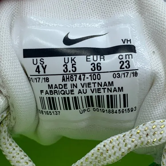 NEW Youth Nike Future Speed Silver Chrome