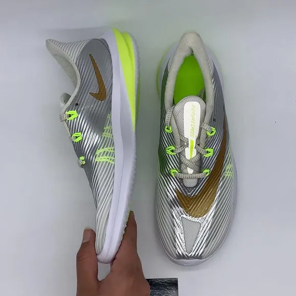 NEW Youth Nike Future Speed Silver Chrome