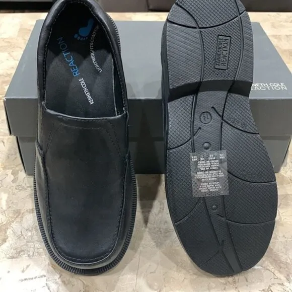 NIB Kenneth Cole boys shoes