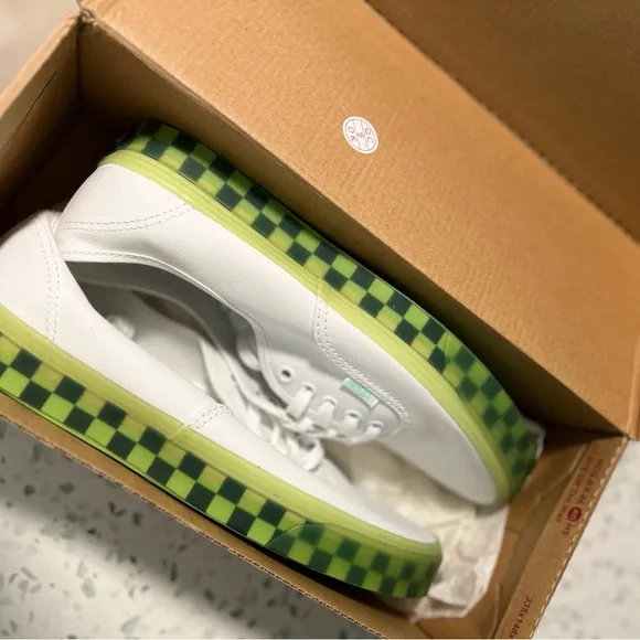 NIB Vans Authentic Translucent White Green Ash Shoes Mens 10 Skate Sneaker