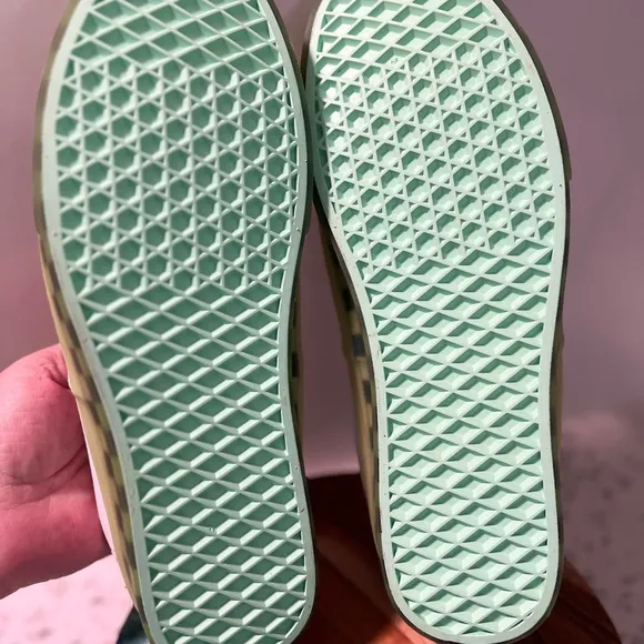 NIB Vans Authentic Translucent White Green Ash Shoes Mens 10 Skate Sneaker