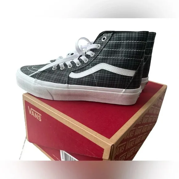 NIB Vans Sk8-Hi Tapered UV Beads Shoes