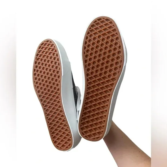 NIB Vans Sk8-Hi Tapered UV Beads Shoes