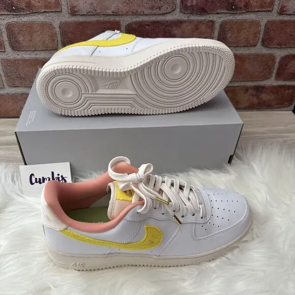 Nike Air Force 1 07 LX Shoes Women's Size 10.5 White/ Yellow -DV2183 100 New