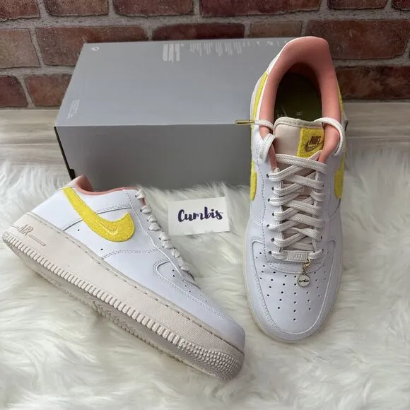 Nike Air Force 1 07 LX Shoes Women's Size 10.5 White/ Yellow -DV2183 100 New
