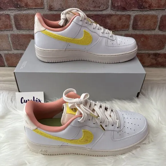 Nike Air Force 1 07 LX Shoes Women's Size 10.5 White/ Yellow -DV2183 100 New