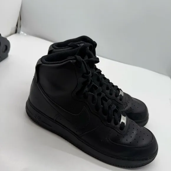 Nike Air Force 1 ‘07 Mens 11 Triple Black High Top Shoes Sneakers AF1 CW2290-001