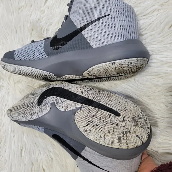 Nike Air High-Top Sneakers - Gray
