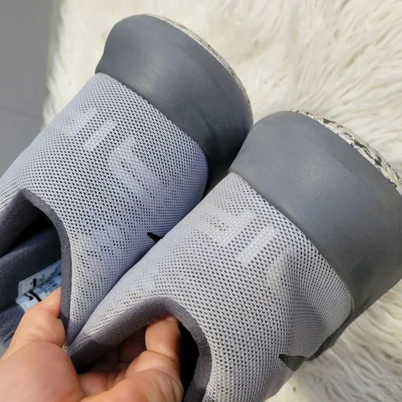 Nike Air High-Top Sneakers - Gray