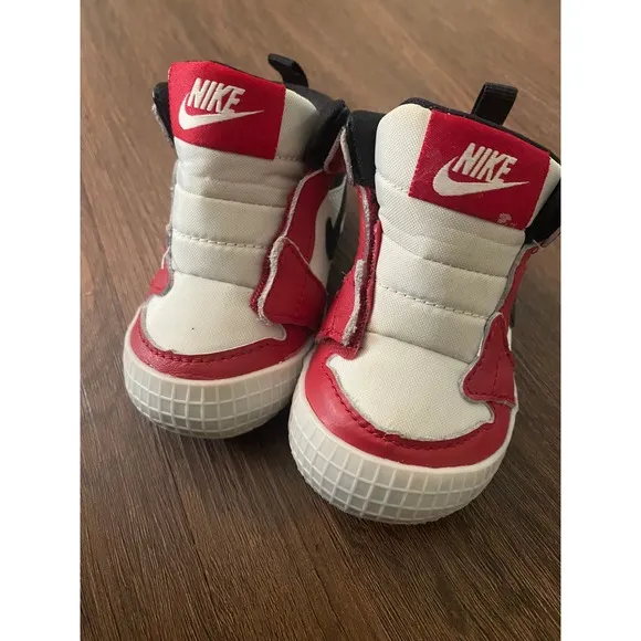 Nike Air Jordan 1 Crib Bootie High Top Sneakers Red Black White Size 3C