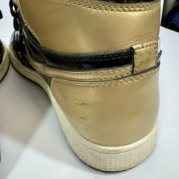 Nike Air Jordan 1 Retro High OG NRG Gold Toe‎ With COA 861428-007 Mens Sz 10