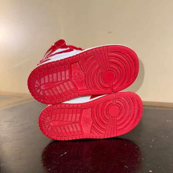 Nike Air Jordan 1 Retro High Og Varsity Red White CU0450-061 Toddler Size 7C