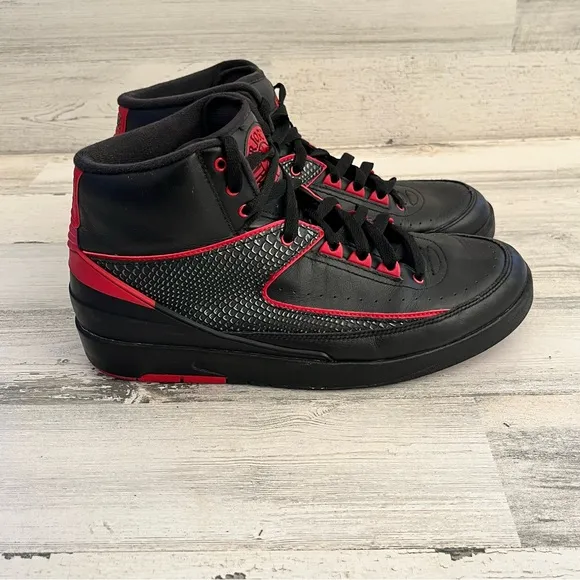 Nike Air Jordan 2 Retro Alternate 87 High Top Lace Up Basketball Shoes Size 9.5