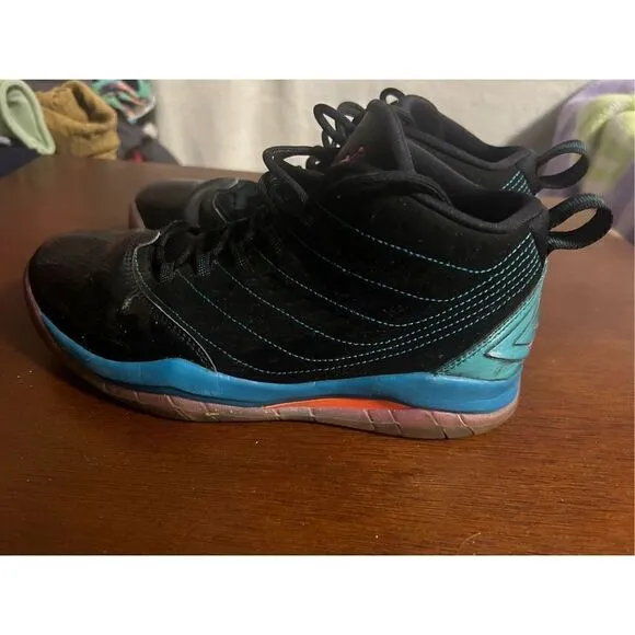 Nike Air Jordan Velocity high top basketball shoes size 6Y