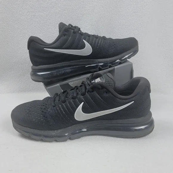 Nike Air Max 2017 Men's Shoes 10.5 Black Anthracite Low Top Running Sneakers