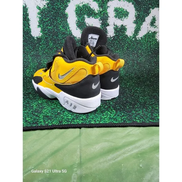 Nike Air Max Speed Turf GS 'University Gold' Sz 6Y BQ9632-700