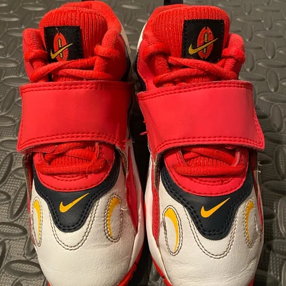 Nike Air Max Speed Turf Red Basketball Shoes size 13.5c kids toddlers