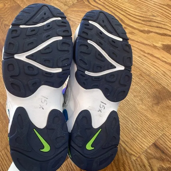 Nike Air Max Speed Turf Shoes/Sneakers In Blue Void. Size 4Y.