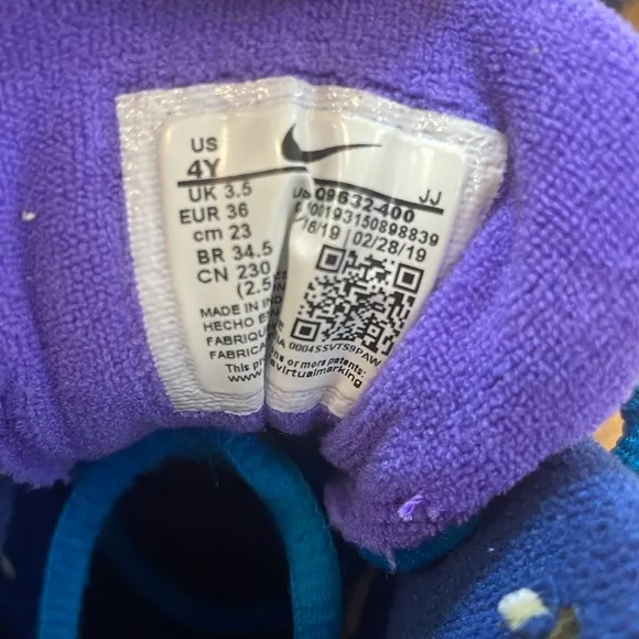 Nike Air Max Speed Turf Shoes/Sneakers In Blue Void. Size 4Y.