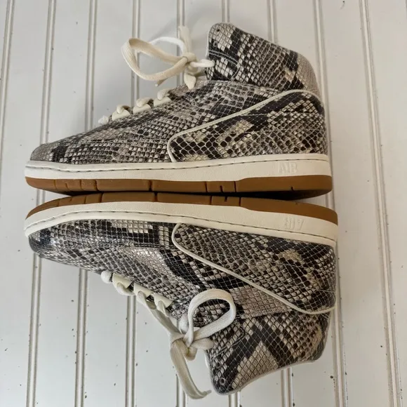 Nike Air Python‎ Sneakers Men’s Size 8.5 Snake Print High Top 705066-201