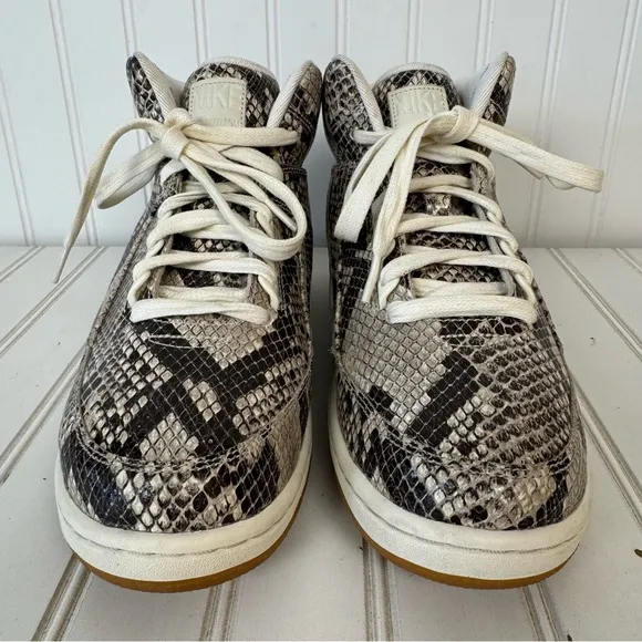 Nike Air Python‎ Sneakers Men’s Size 8.5 Snake Print High Top 705066-201