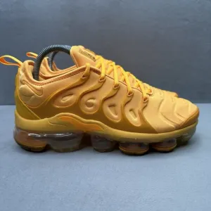 Nike Air VaporMax Plus Womens Size 8.5 Shoes Orange Athletic Low Top Sneakers