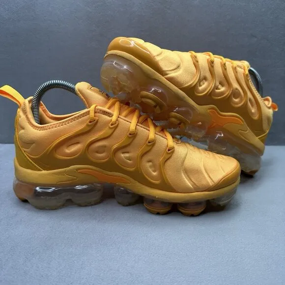 Nike Air VaporMax Plus Womens Size 8.5 Shoes Orange Athletic Low Top Sneakers