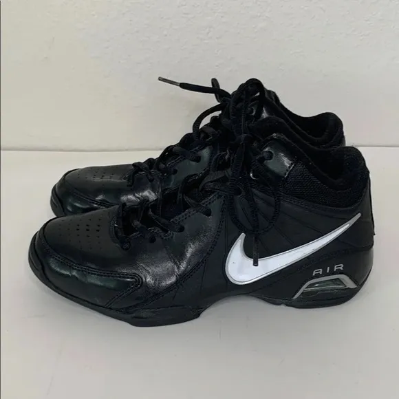 Nike Air Visi Pro Black Leather Athletic Shoes Mid-Top Basketball Sneakers