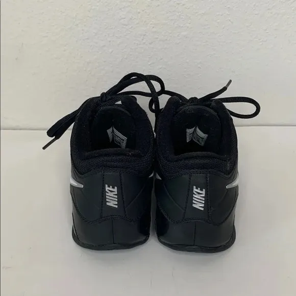 Nike Air Visi Pro Black Leather Athletic Shoes Mid-Top Basketball Sneakers