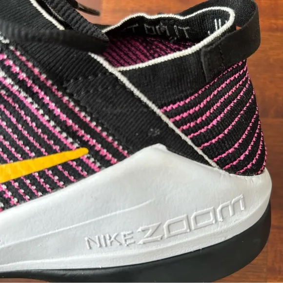 Nike Air Zoom Fearless Knit Low-top Pink Running Shoes  Sneakers