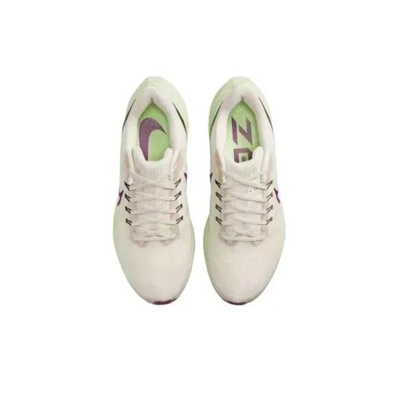 NIKE Air Zoom Pegasus 39 Running Shoes Mens 10 Light Orewood Plumb‎ Purple