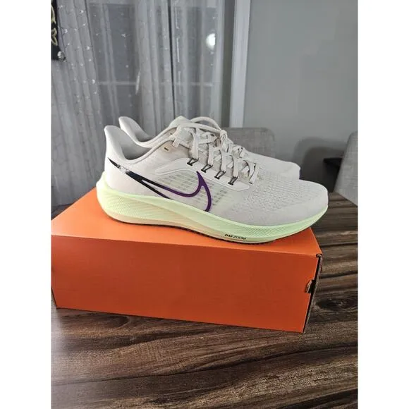 NIKE Air Zoom Pegasus 39 Running Shoes Mens 10.5 Light Orewood Plumb Purple
