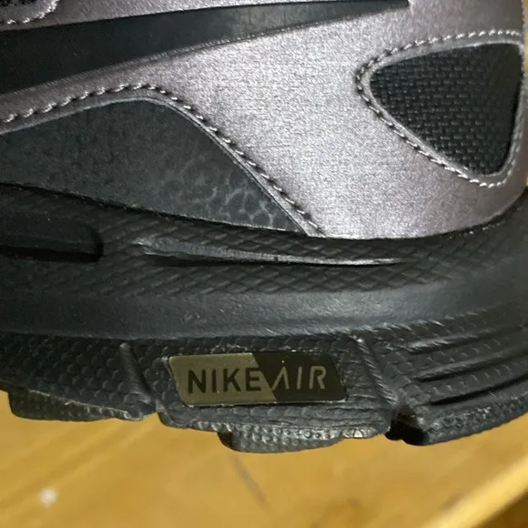 Nike Alvord 10 men’s trail running shoes size 7.5 black gray 516864-001