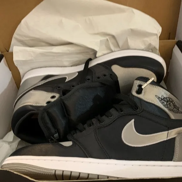 Nike Black and Silver Sneakers High-Top Design