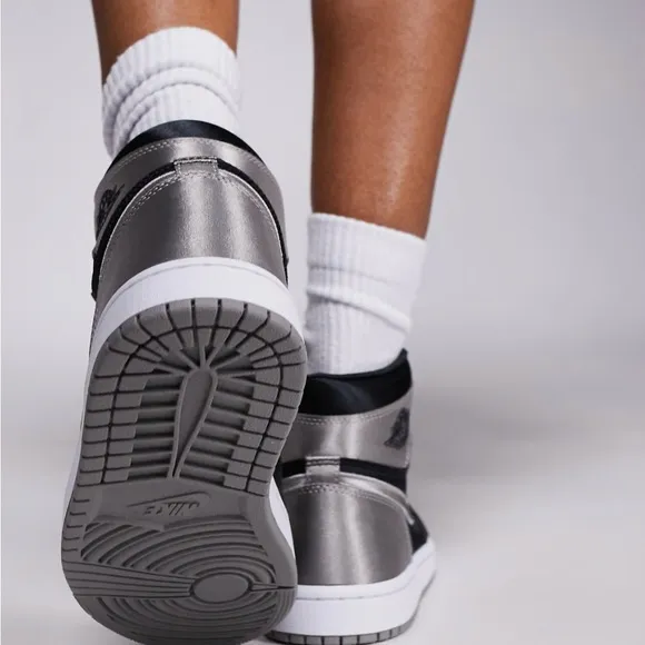 Nike Black and Silver Sneakers High-Top Design