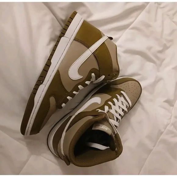 Nike Dunk High Mocha - DJ6189-201- Sneakers Shoes Very Clean -Size 8 #651