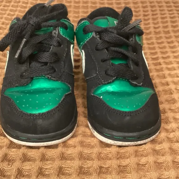 Nike Dunk Low‎ Black GREEN LANTERN Sz 6C Shoes 316610-911 Toddler Baby
