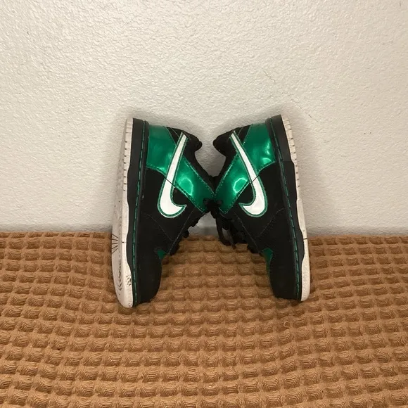 Nike Dunk Low‎ Black GREEN LANTERN Sz 6C Shoes 316610-911 Toddler Baby