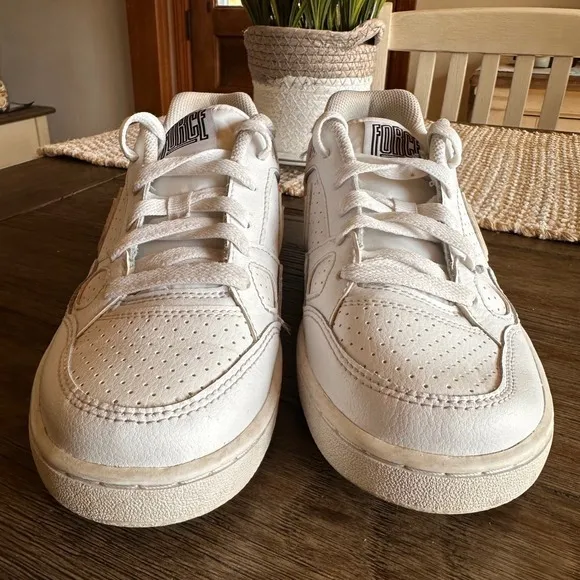Nike Force Son of Force Triple White Basketball Athletic White Leather Shoes 7Y
