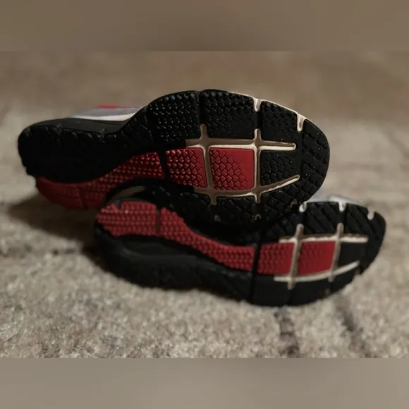 Nike Gray and red Athletic Shoes