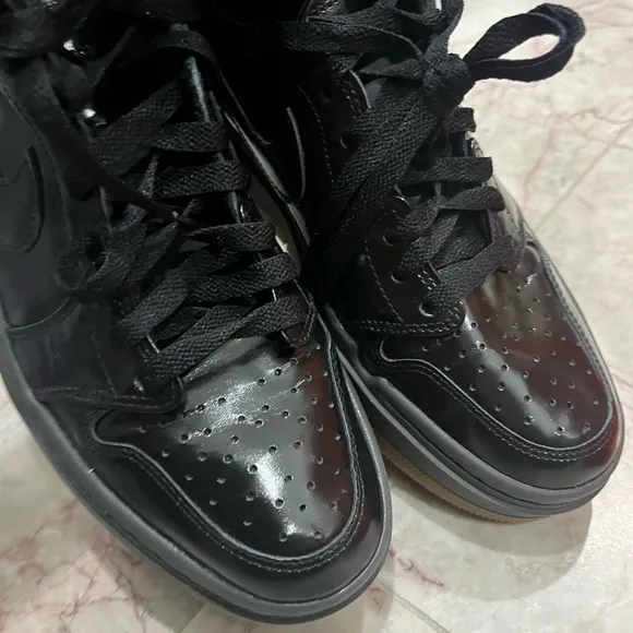 Nike Jordan 1 elevate high SE  fb9894-001 black gum