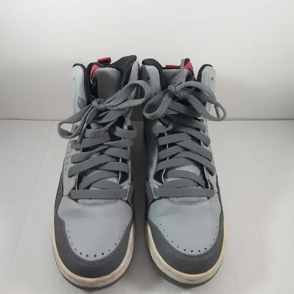 Nike Jordans Flight Style 629942-002 High Top Boys Shoes Size 5.5 Youth,Gray Red
