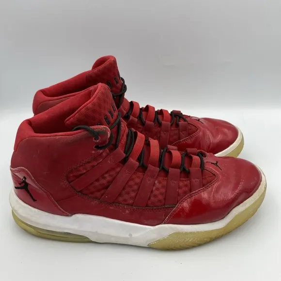 Nike Jordon Men's Max Aura Red High Top Size 10 Basketball Shoes #CQ9451-600