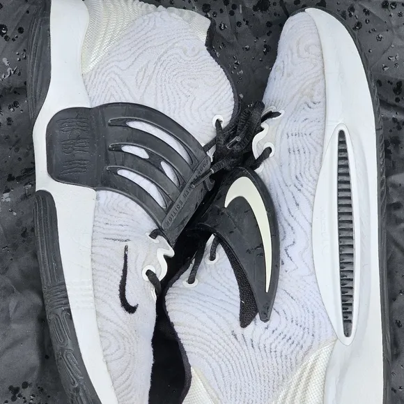 Nike KD 14 TB Gray White Black Sneakers da7850-100 Men's Size 11 DA7850-100