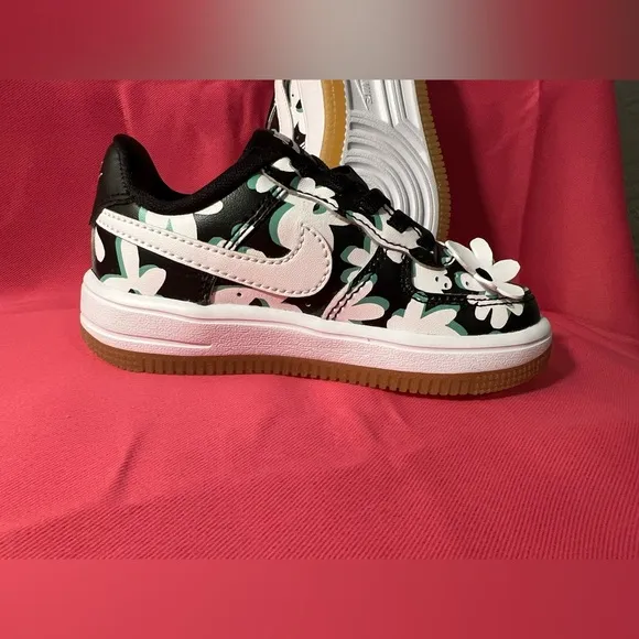 Nike Kids Floral Black and White Shoes