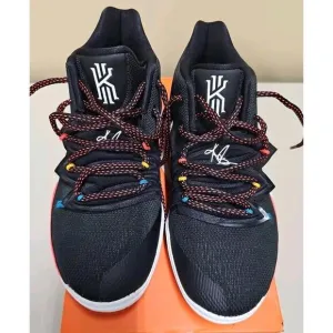 Nike Kyrie 5 Friends GS Size 5 Youth Black Jordan Clean