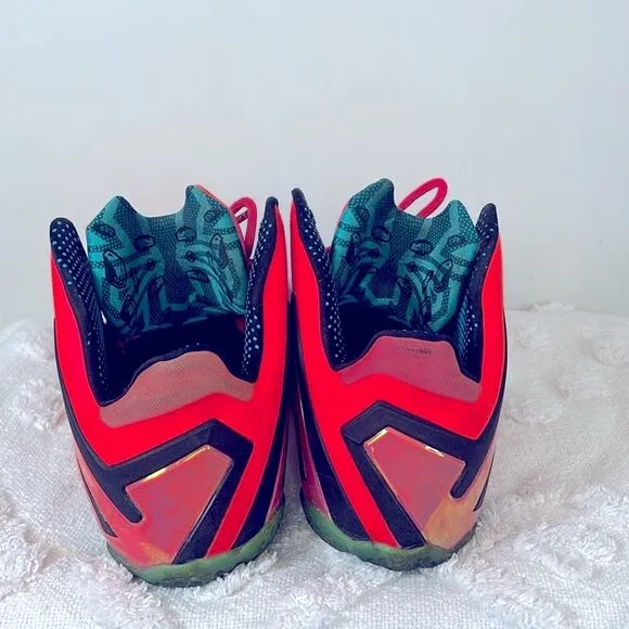 Nike LeBron 11 Elite Basketball Shoes size 13